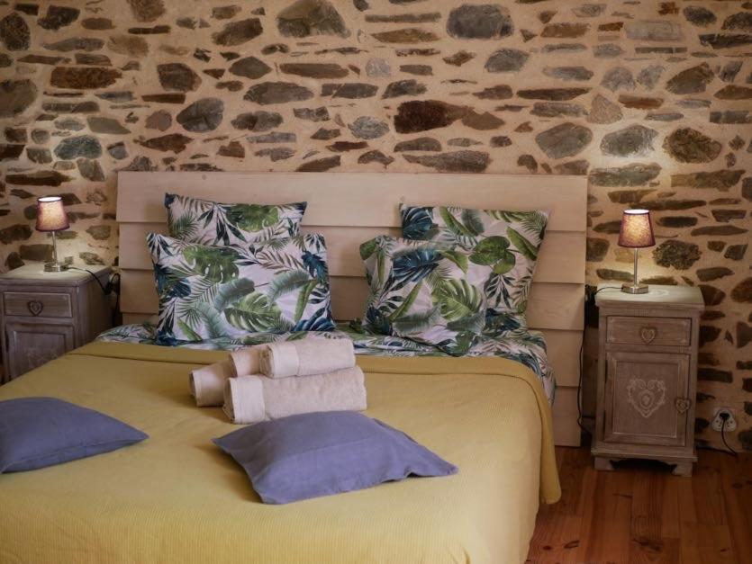 Bed and Breakfast Les Jardins De Lumiere Brusque Exterior foto