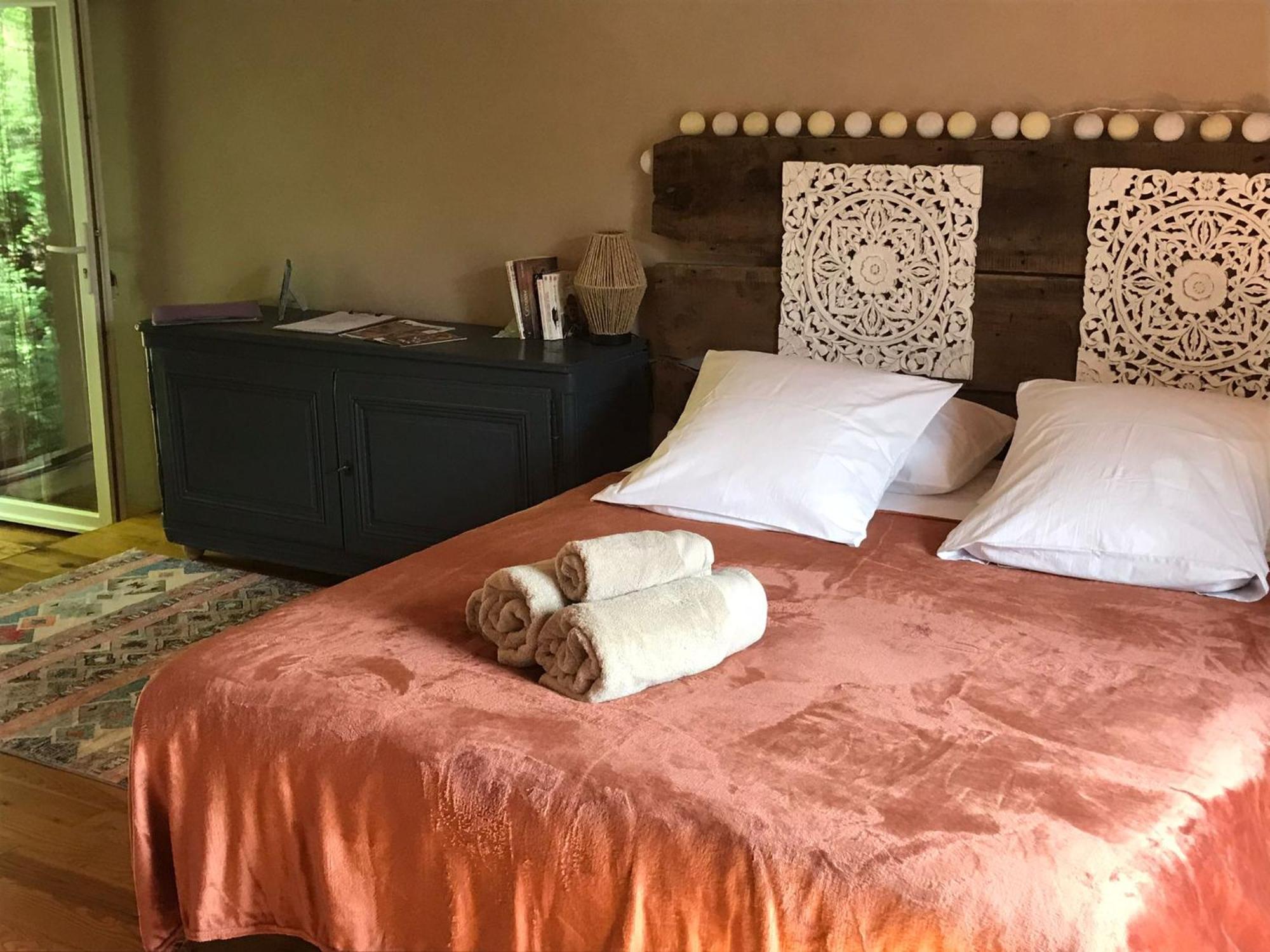 Bed and Breakfast Les Jardins De Lumiere Brusque Exterior foto